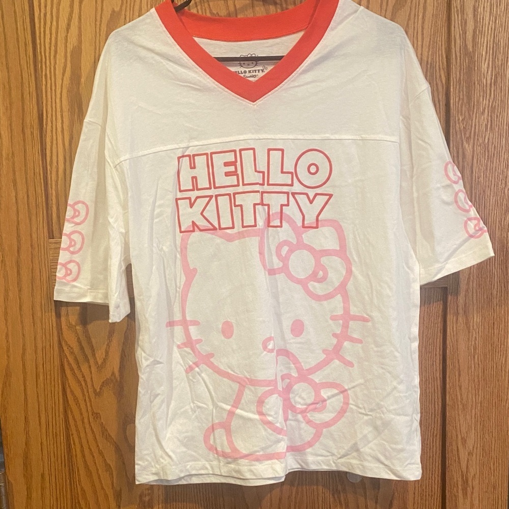 Hello Kitty White and Pink Top Medium NWOT